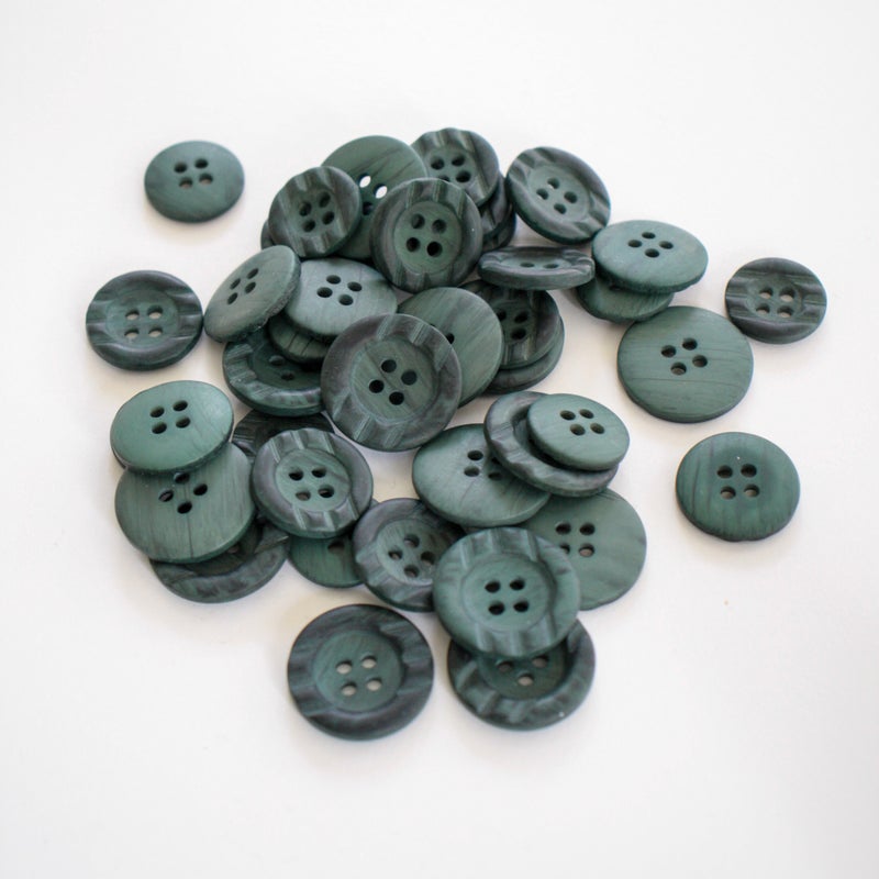 Tumman vihre&auml;, uurrettu nappi 20mm